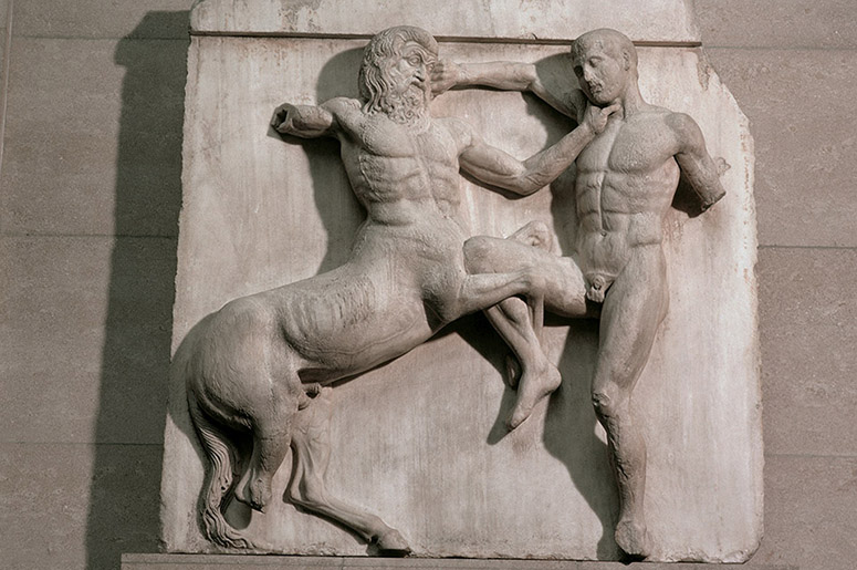 Mètopa del lato sud del Partenone con Centauro e Lapita