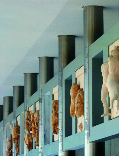 Veduta dell’allestimento del Nuovo Museo dell’Acropoli di Atene