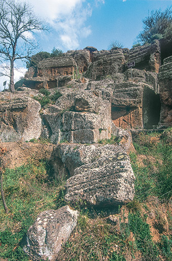 Necropoli rupestre di Norchia (Viterbo)