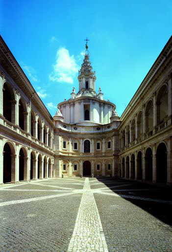Veduta della Chiesa di Sant’Ivo a Roma dal cortile della Sapienza