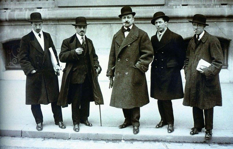 I futuristi a Parigi nel 1912; da sinistra: Luigi Russolo, Carlo Carrà, Filippo Tommaso Marinetti, Umberto Boccioni, Gino Severini